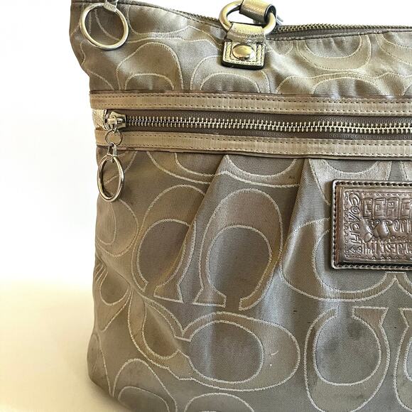 COACH POPPY RARE‼️ Tote, Champagne & Metallic - Picture 15 of 17